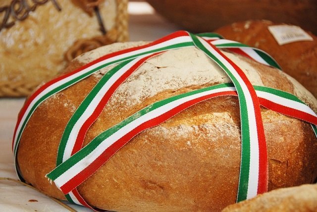 magyar-kenyer